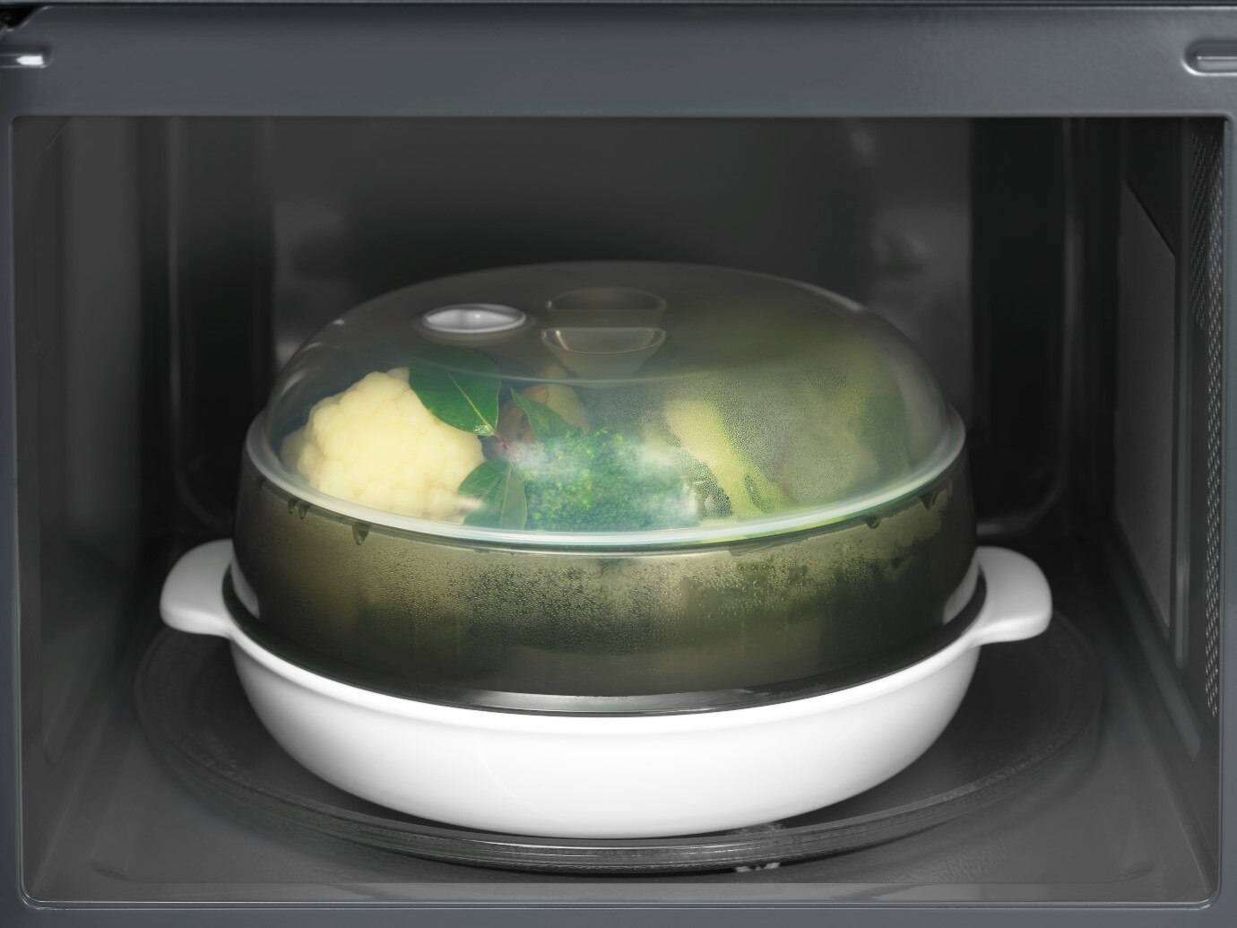 Step-by-step guide to using your microwave oven