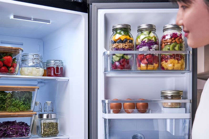 Complete guide on how to clean your refrigerator the right way