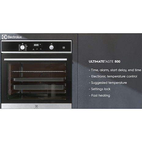 60cm UltimateTaste 500 built-in pyrolytic oven with 72L capacity