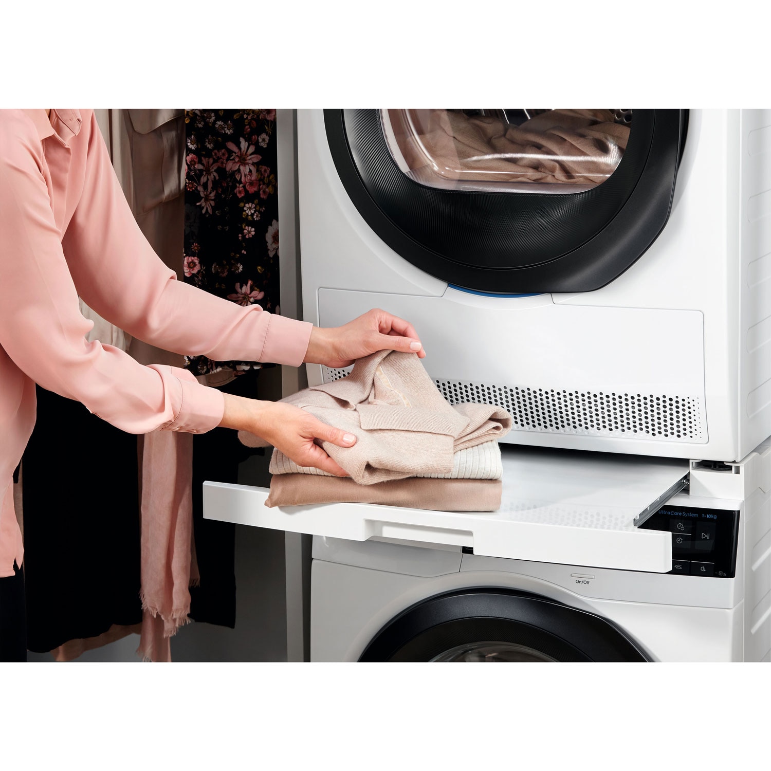 Sliding Stackable Shelf Stacking kit with slide-out shelf - E1WYHSK1 | Electrolux Malaysia