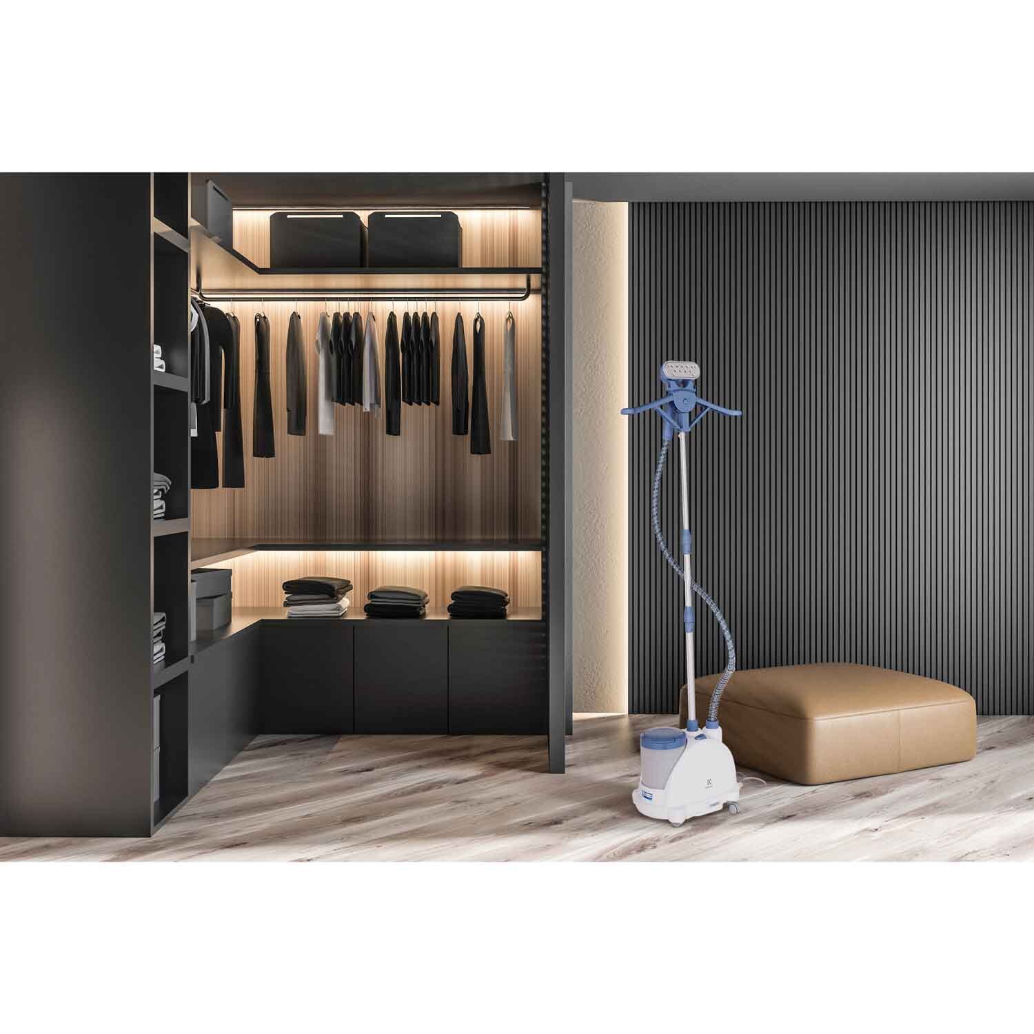 Refine 500 Garment Steamer Denim Blue E5GS155DB Electrolux Malaysia