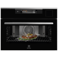 60cm UltimateTaste 900 built-in compact steam oven with 43L capacity