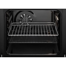 60cm UltimateTaste 300 built-in single oven with 53L capacity