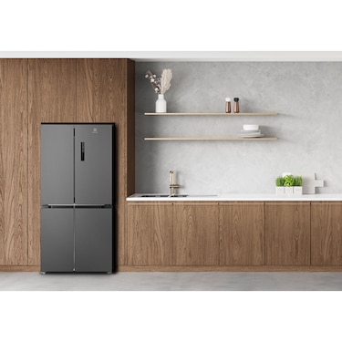 496L UltimateTaste 700 french door refrigerator