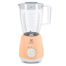 500 watt UltimateTaste 300 blender with 3 speeds