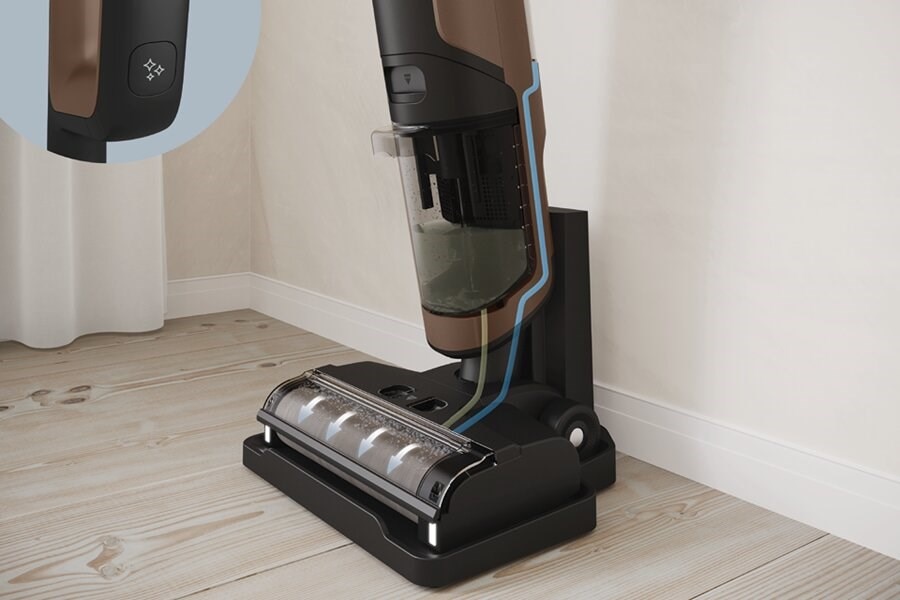 Self-cleaning nozzle